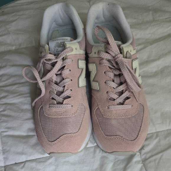 New Balance Pink Sneakers Suede Mesh Low-Top - Picture 6 of 7